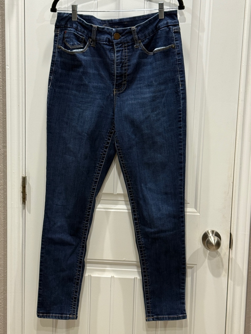 Seven7 Women’s Size 14 Dark Wash Stretch Skinny Jeans w/ Embroidered Pockets EUC